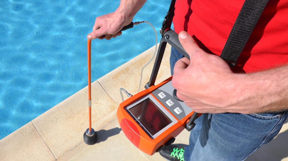 Détecteur de fuite aux abords des piscines